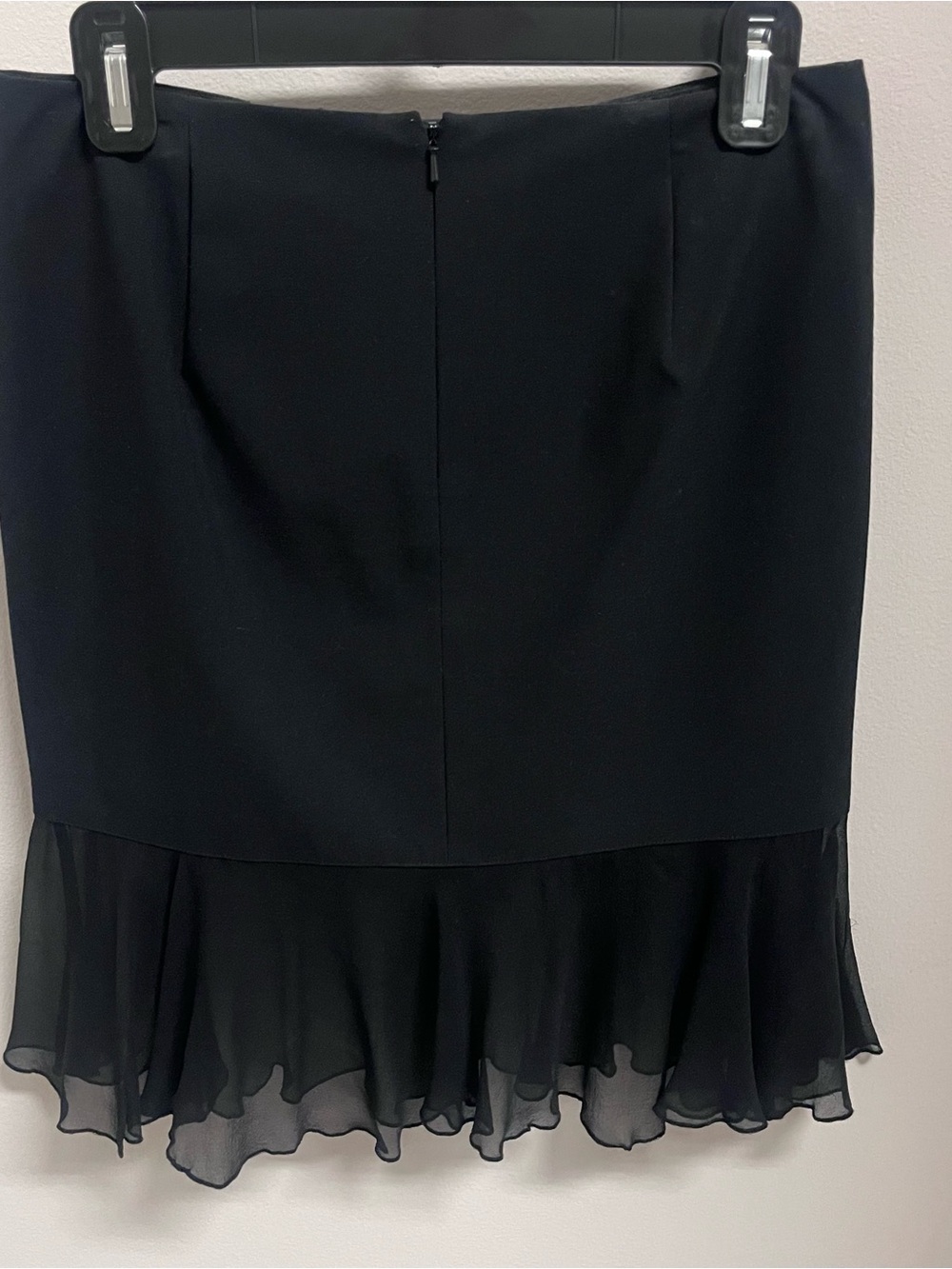 Laundry By Shelli Segal Black Pencil Skirt with Ruffled Hem
